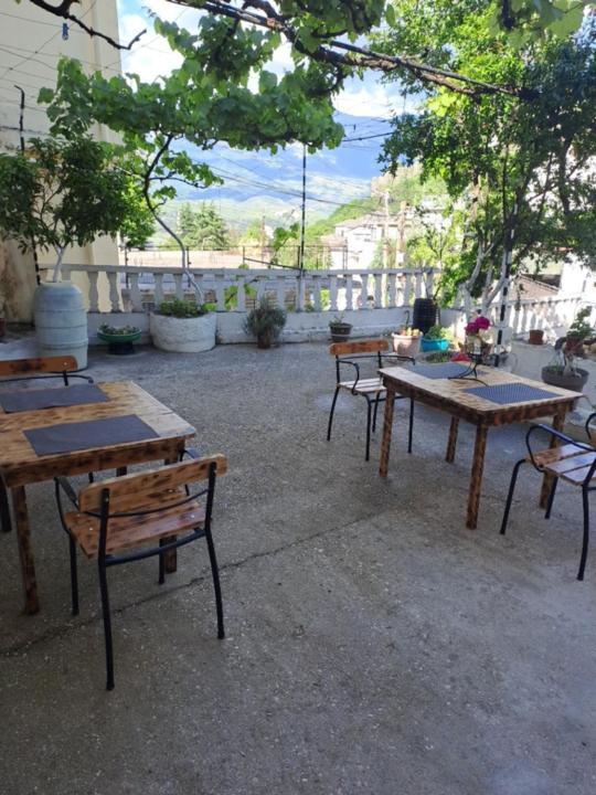 Manga Guesthouse Gjirokaster Exterior photo