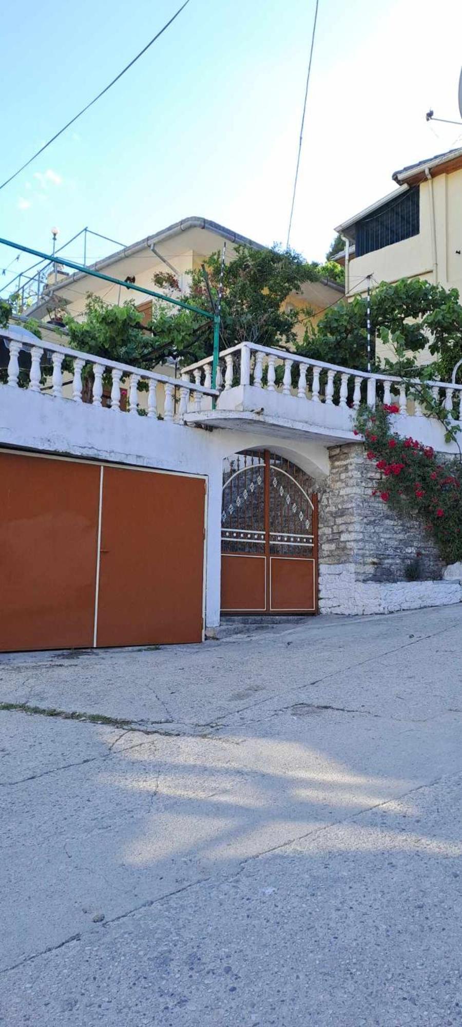 Manga Guesthouse Gjirokaster Exterior photo